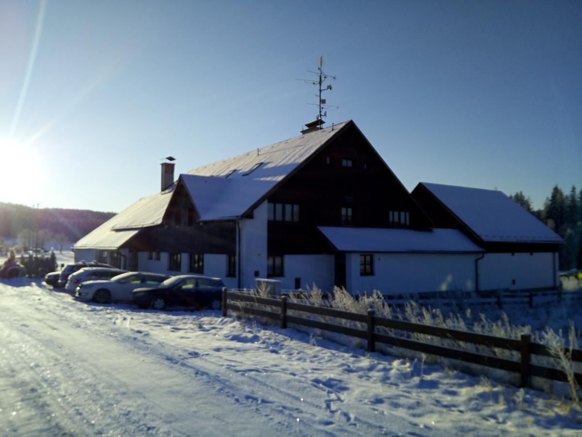 Orlik Rejviz Hotel Exterior photo